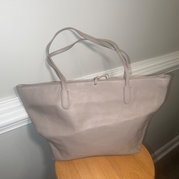 H&M Light Brown/Tan Medium-Size Tote Used - Picture 2 of 5